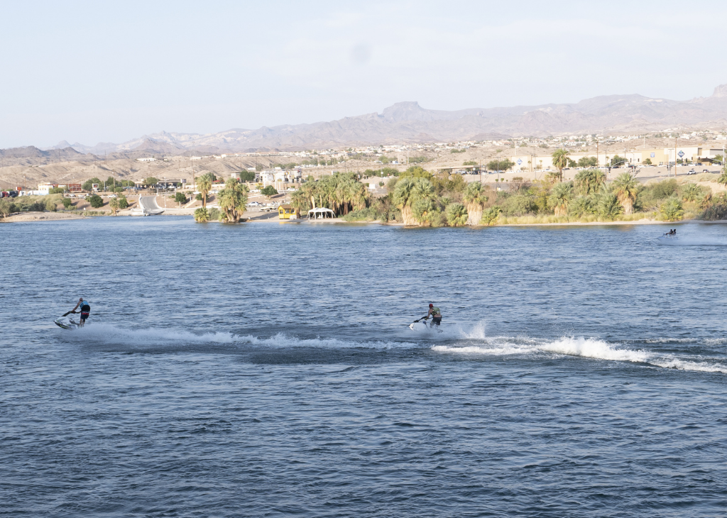 Escape to Laughlin with a river view as three jet skiers zip by