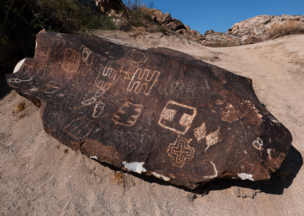 an oblong petroglyph at Grapevine Canyon Trail Laughlin