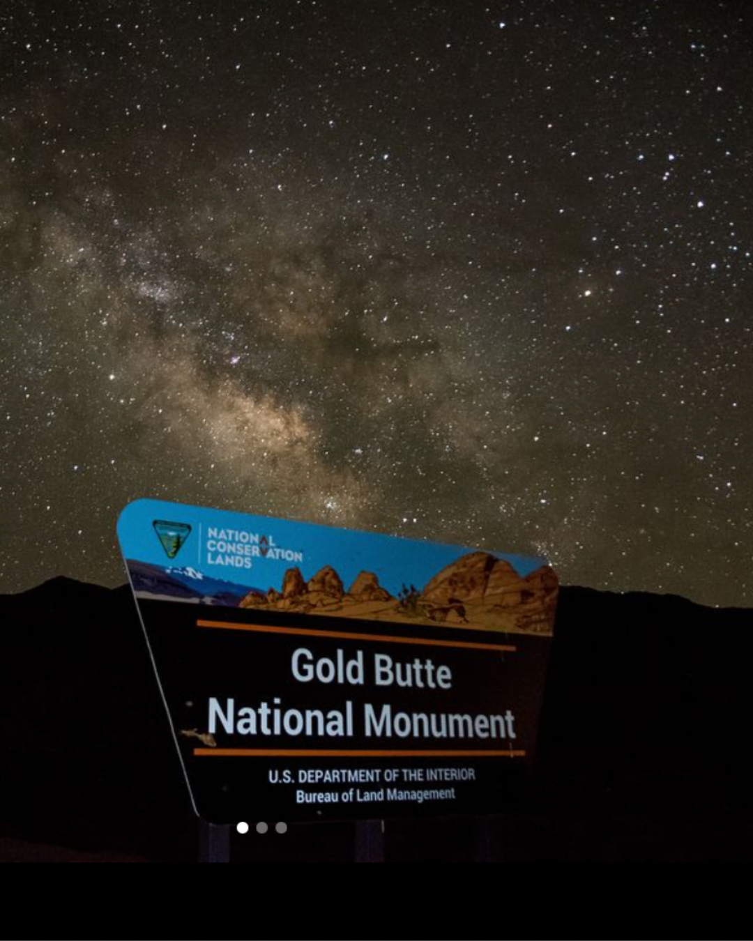 Milky Way sky line above an official Gold Butte park sign