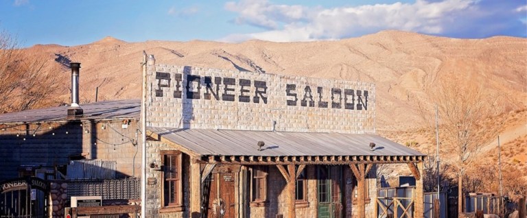 daylight pic of the Pioneer Saloon
