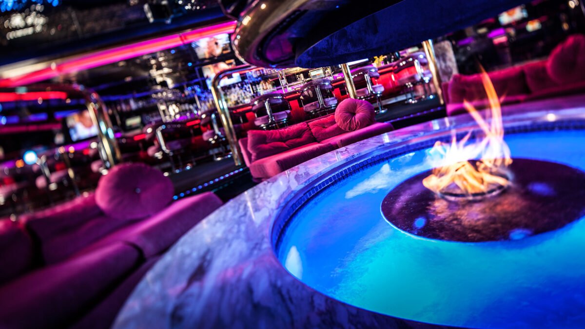 Peppermill Restaurant and Fireside Lounge